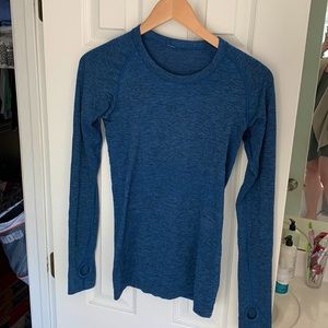 Lululemon Run Swiftly long sleeve size 4